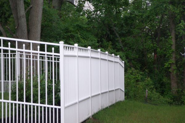 Aluminum Fence 2