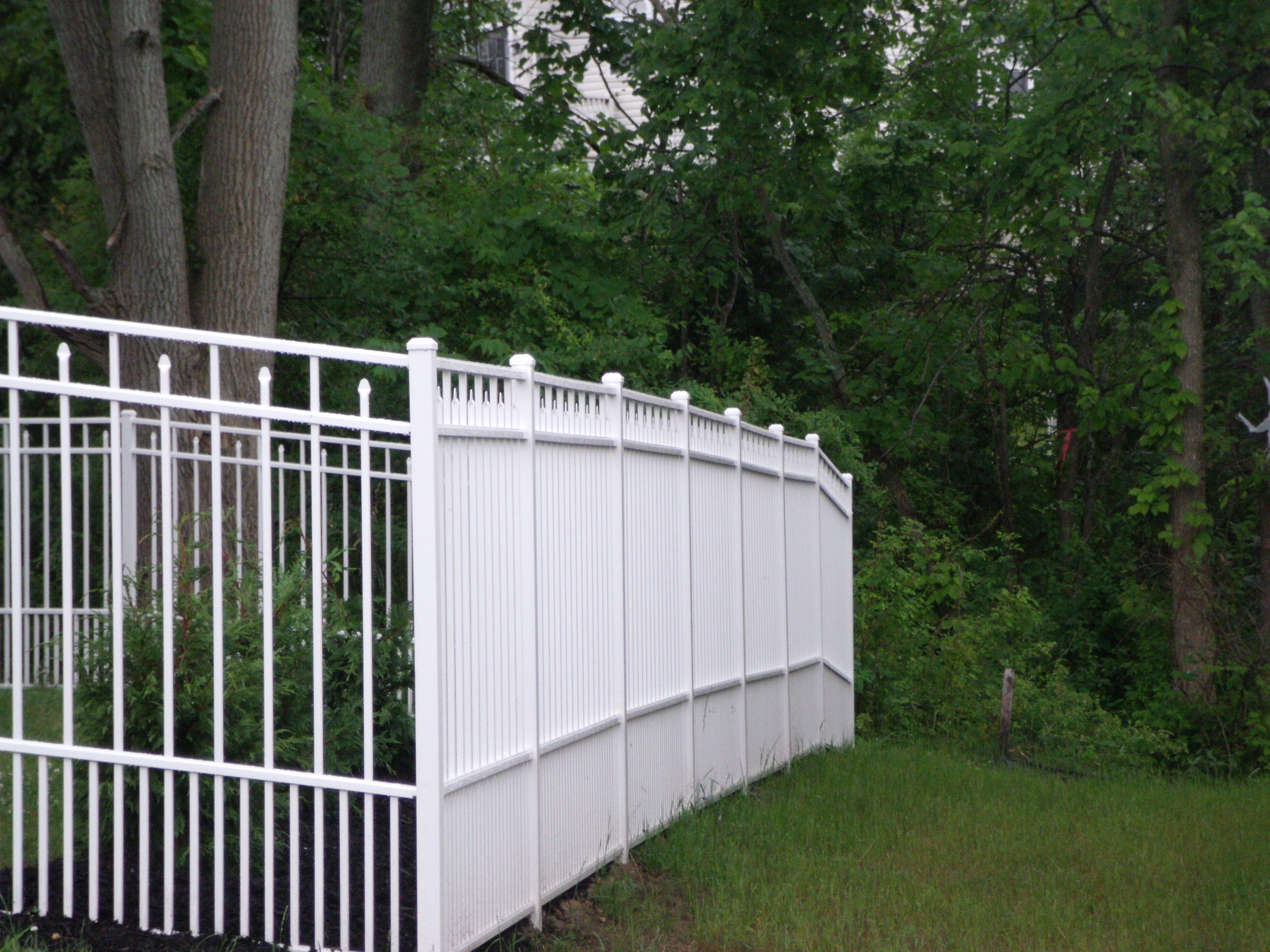 Aluminum Fence 2