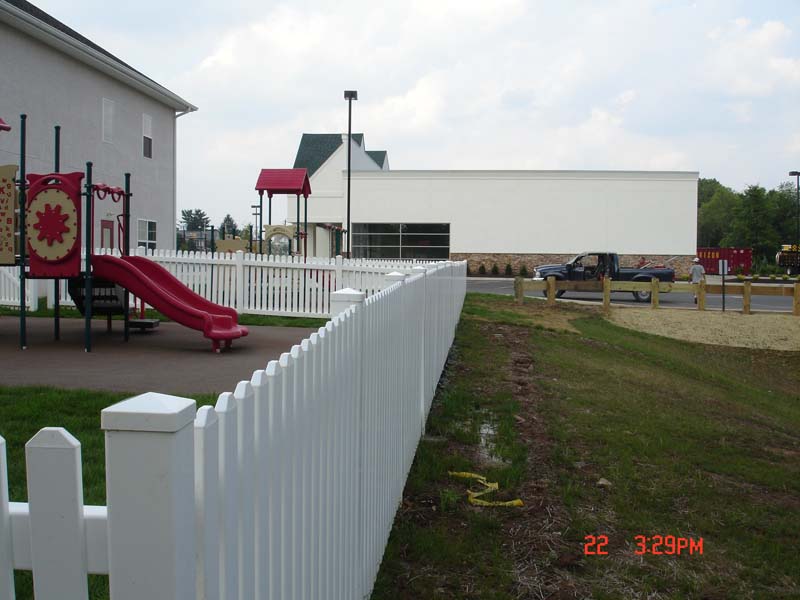 Commercial Fence 19